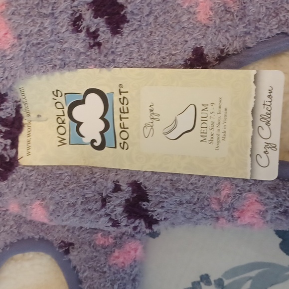 NEW SLIPPERS - Picture 3 of 3